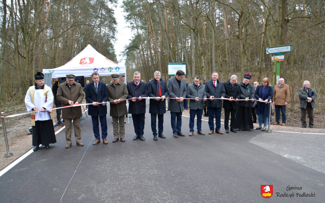 Otwarcie drogi z Białej przez Borowe do Woli Chomejowej